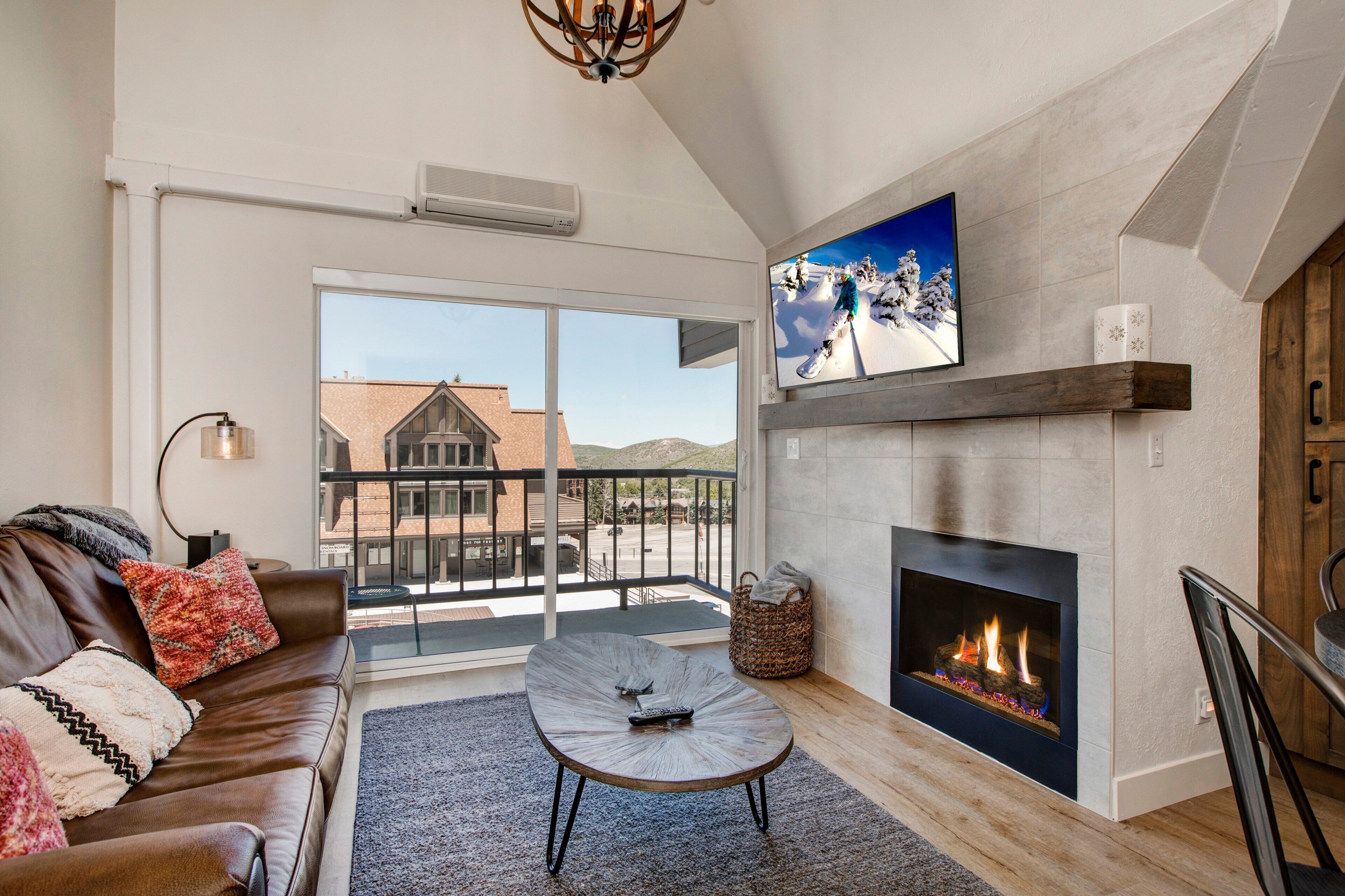 TV, fireplace, DVD player