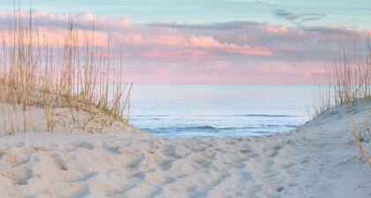 Downtown Manteo with Secret Garden