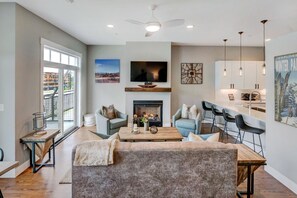 Älytelevisio, takka, videopelejä, Hulu