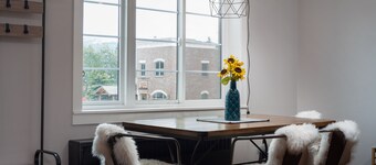 "The Old Post Office" - Mid-Century Mod Apartment in Downtown Driggs - With W/D