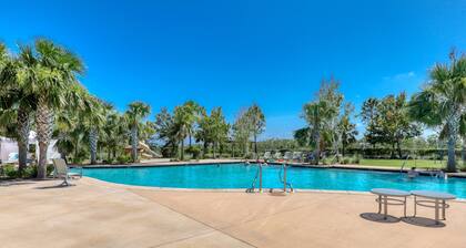 Family-Friendly Getaway w/ a Large Balcony & Patio - Steps from the Sand