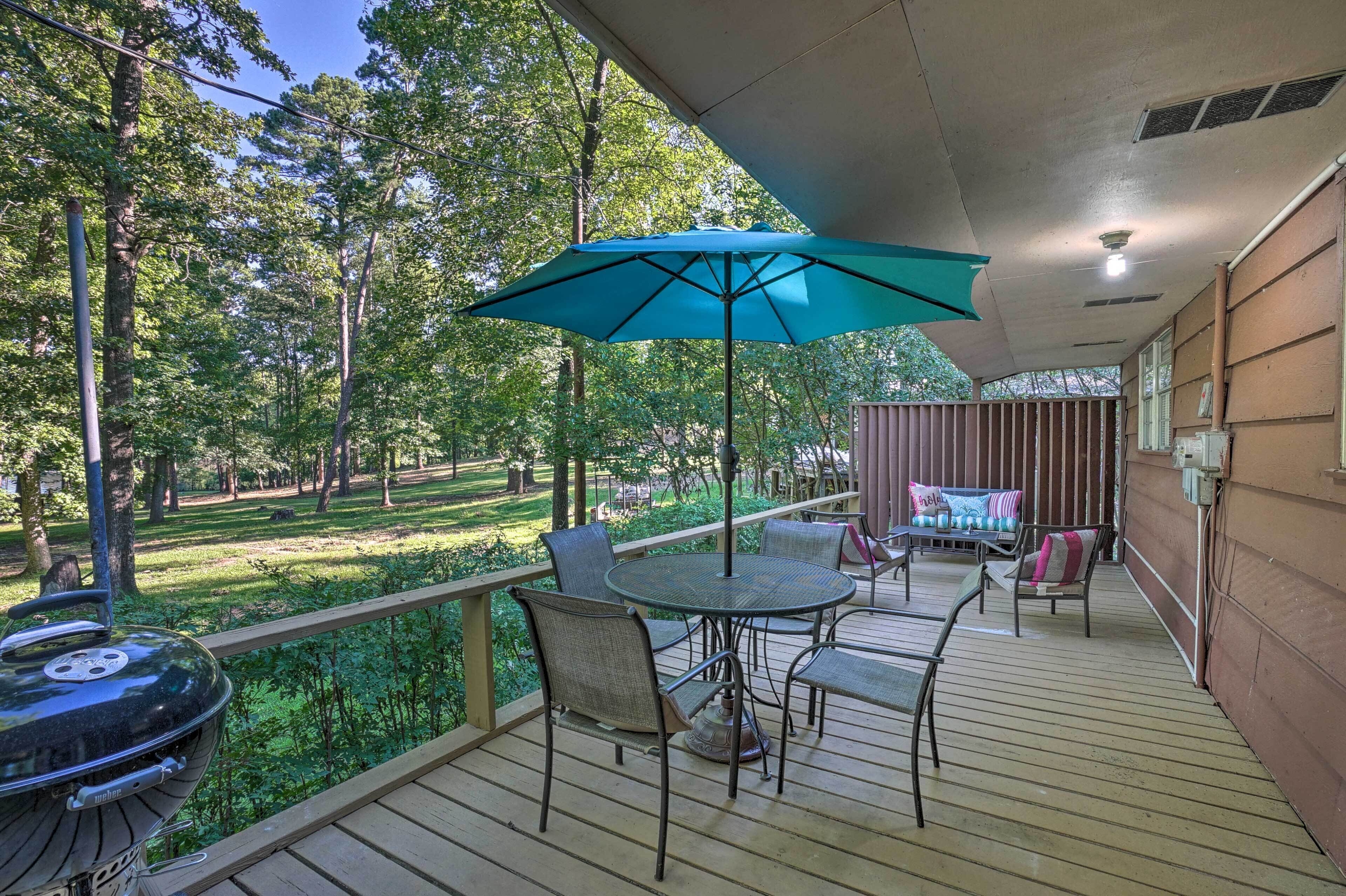 Lake O’ the Pines Retreat w/ Water Access!