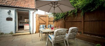 Pikes Barn -  a barn that sleeps 4 guests  in 1 bedroom