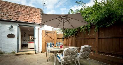 Pikes Barn - a barn that sleeps 4 guests in 1 bedroom