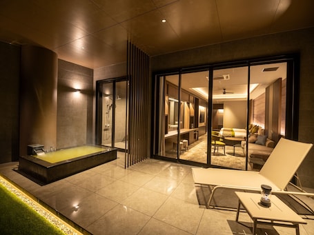 Deluxe Room with Open-air Bath and Sauna Non smoking | In-room safe, desk, free WiFi, bed sheets. Kamenoi Hotel Aso