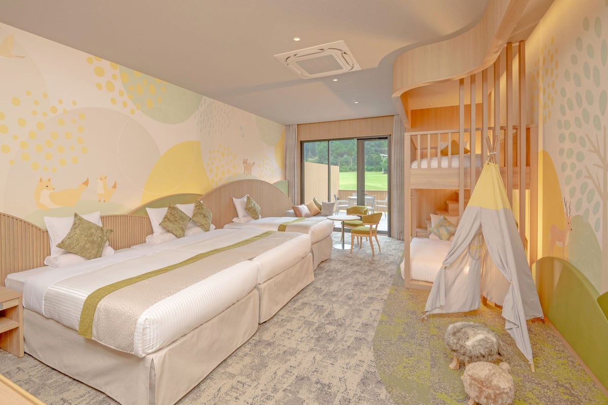 Zimmer, Nichtraucher (With private bathroom,) | Zimmersafe, kostenloses WLAN, Bettwäsche