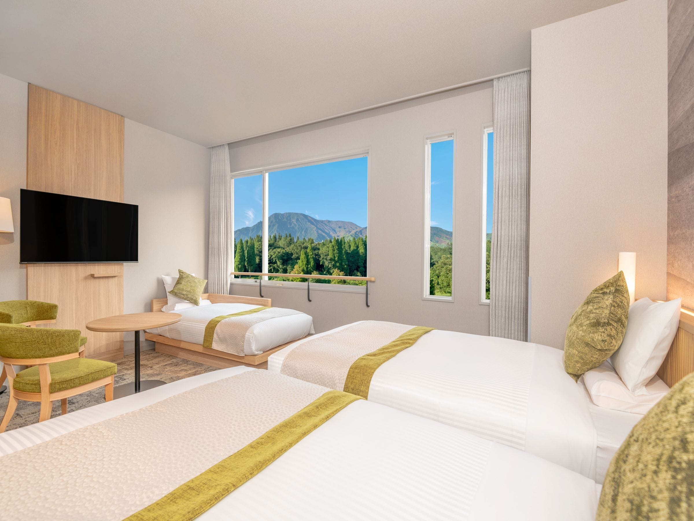 Dreibettzimmer (With private bathroom)