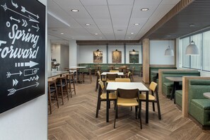 Dining - Fairfield Inn & Suites by Marriott Aberdeen (Aberdeen)