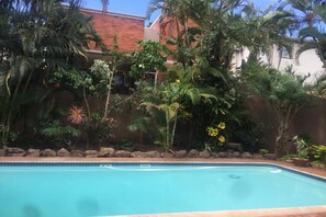 Outdoor pool - Prime Hotel (Durban)