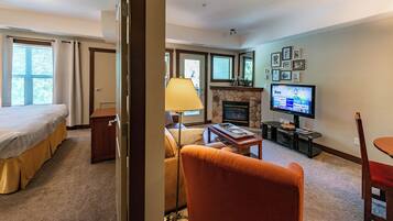 1 slaapkamer, een strijkplank/strijkijzer, gratis wifi, beddengoed