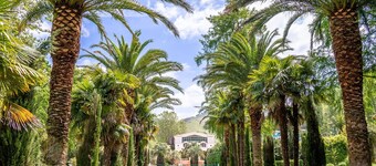 Charming Renovated 1BR Apt with Terrace, Internet, and Parking in Sunny Villa