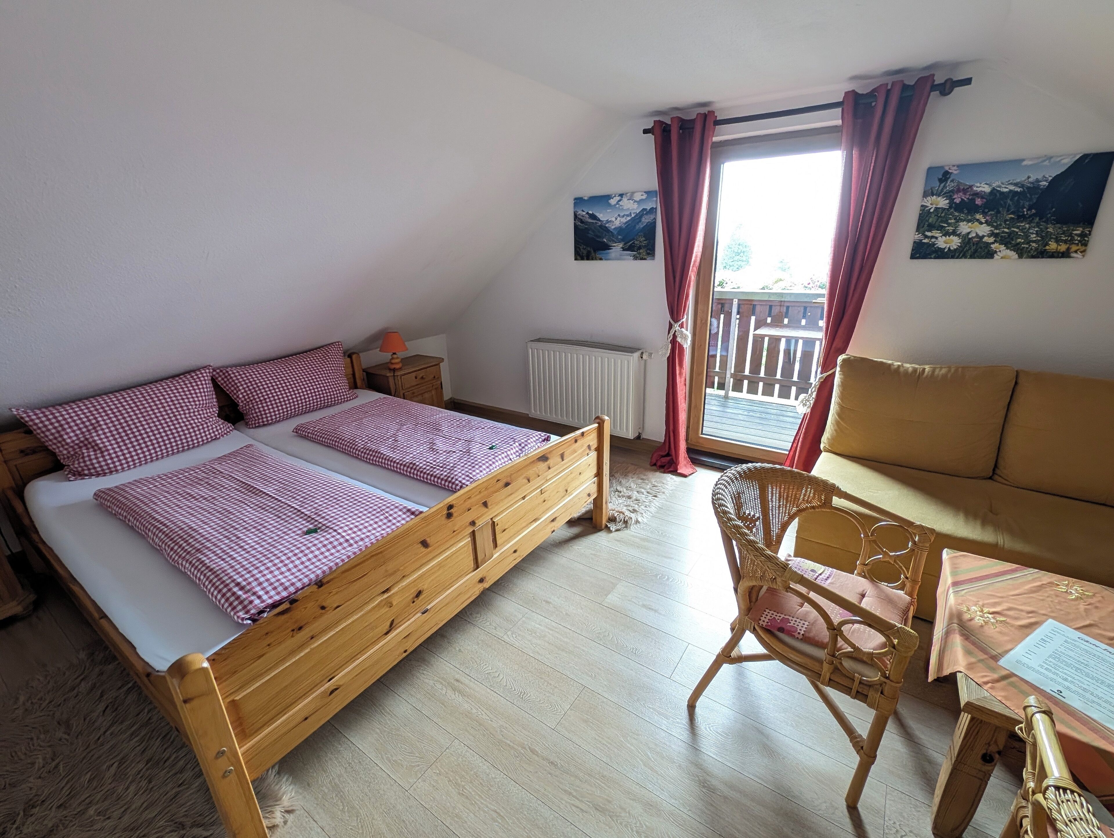 Family Room, Balcony (Nr. 5) | Individually decorated, free cribs/infant beds, free WiFi, bed sheets