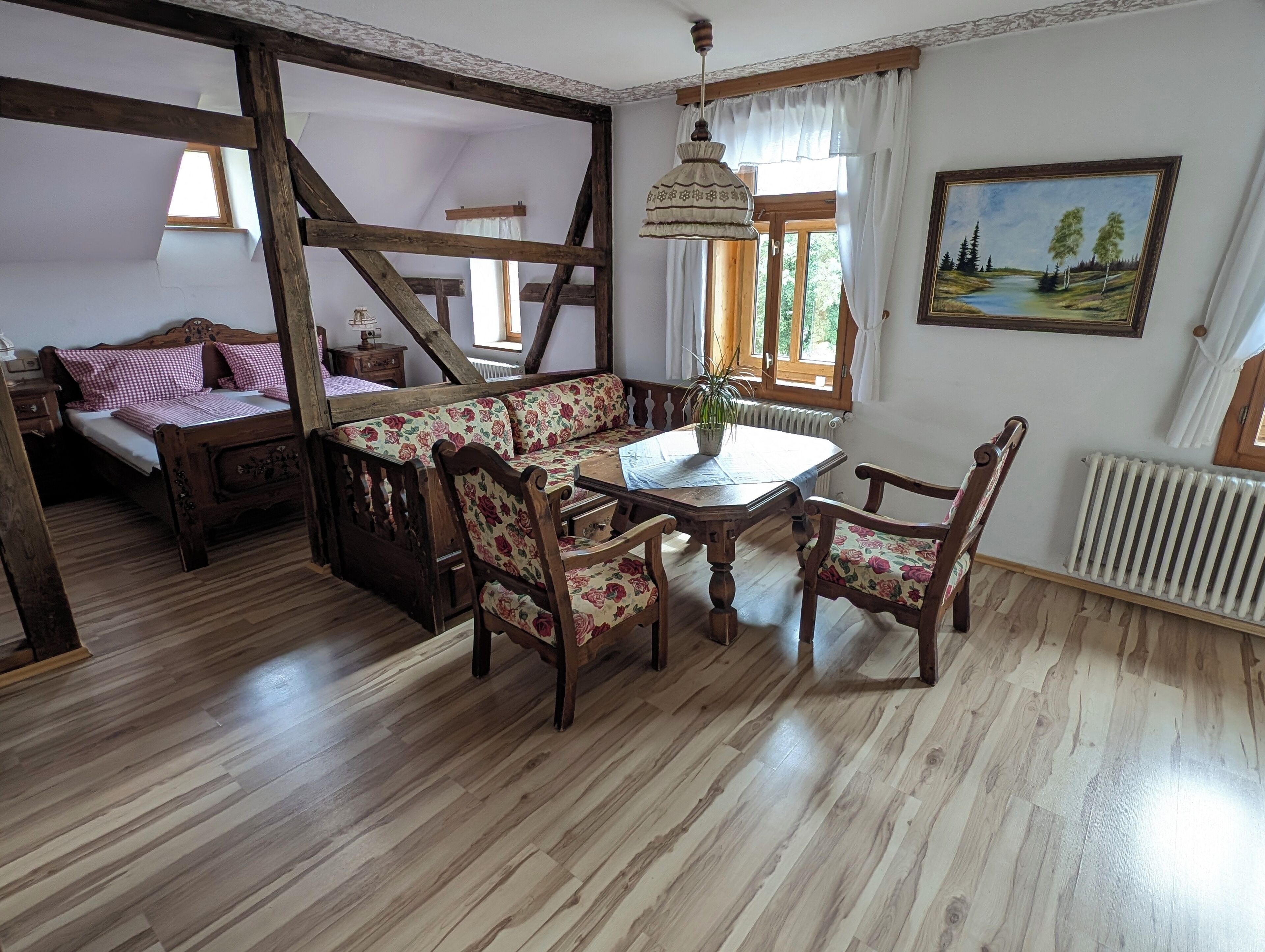 Family Room (Nr. 3) | Individually decorated, free cribs/infant beds, free WiFi, bed sheets