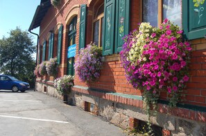 Exterior - Berggasthaus und Pension Schöne Aussicht (Klingenthal)
