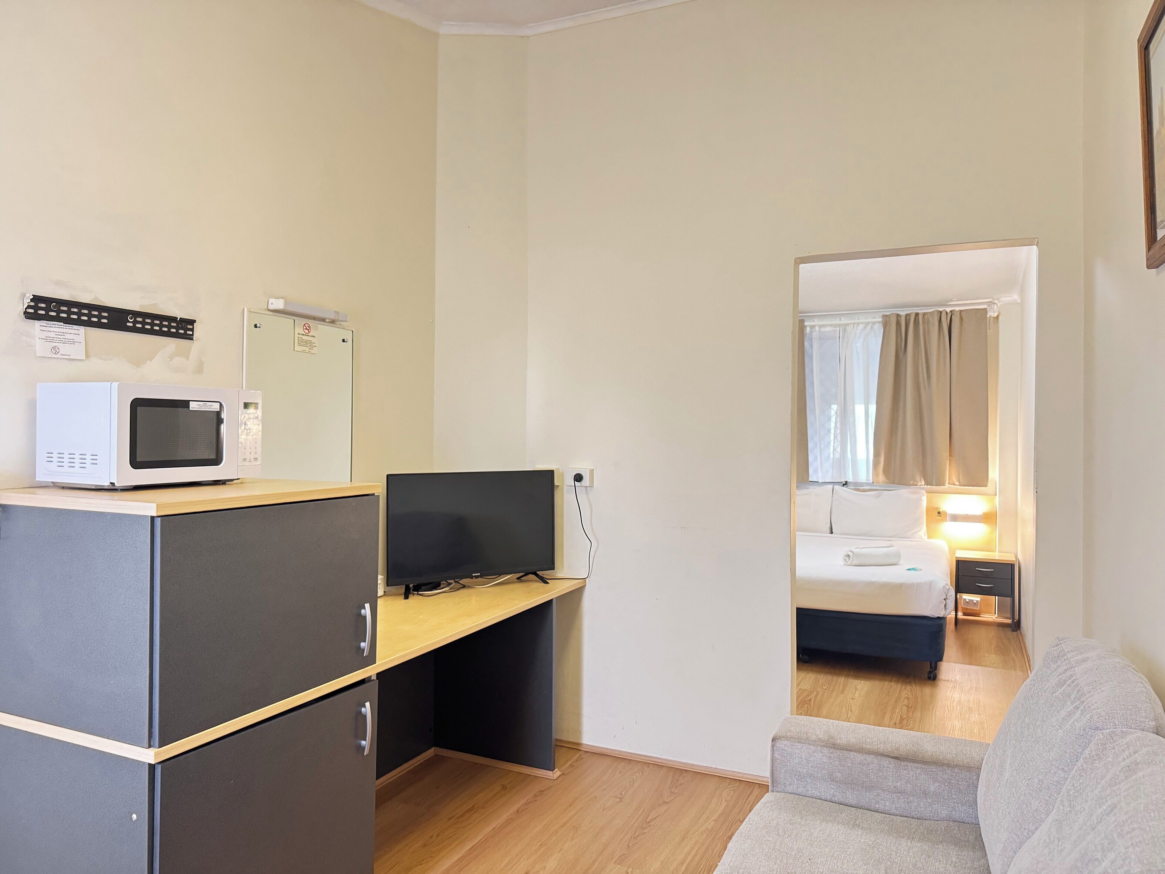 Family Double Room, 2 Double Beds | Living area