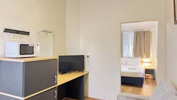 Family Double Room, 2 Double Beds | Living area