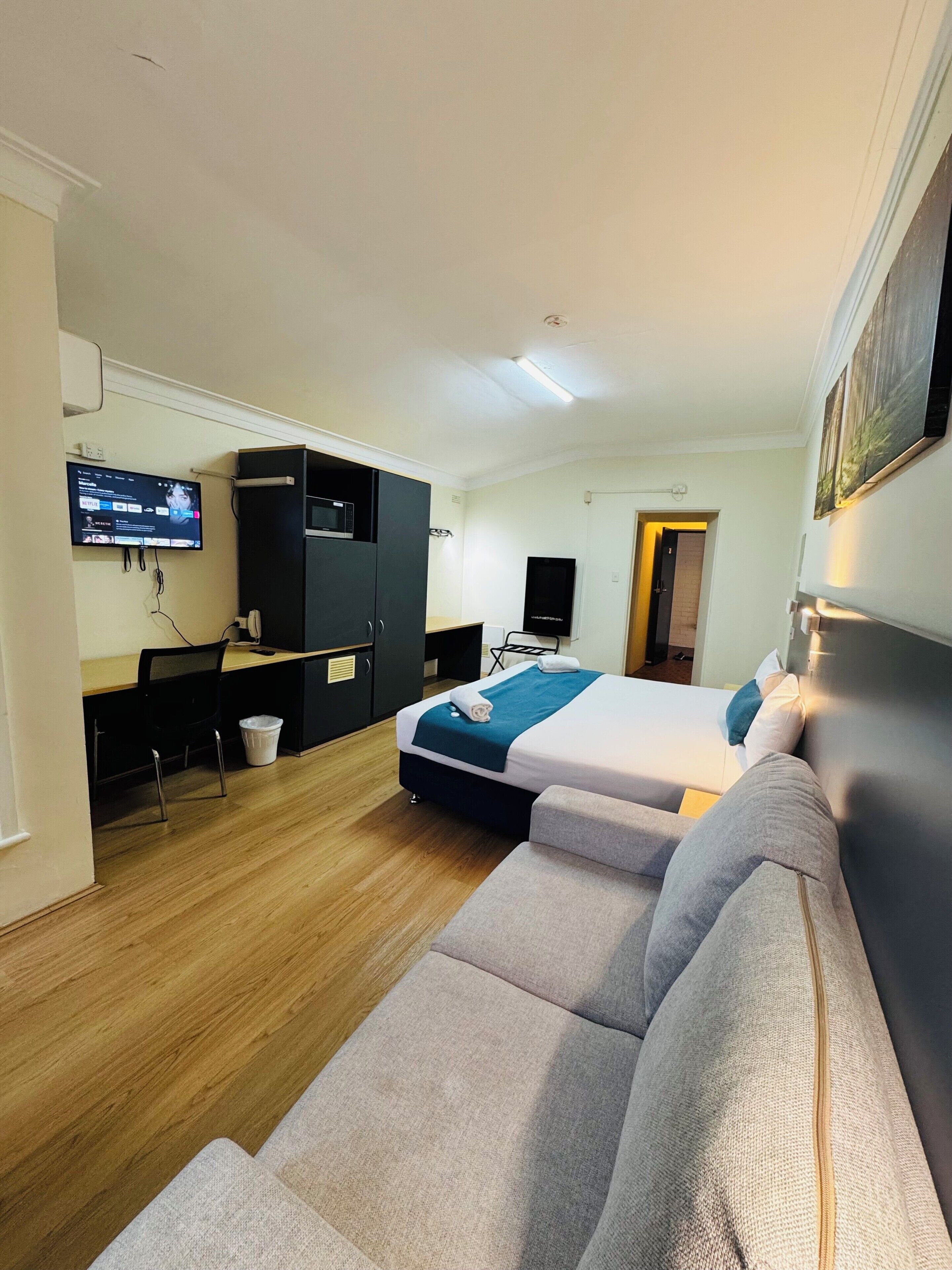 Deluxe Double or Twin Room | Premium bedding, individually furnished, desk, laptop workspace