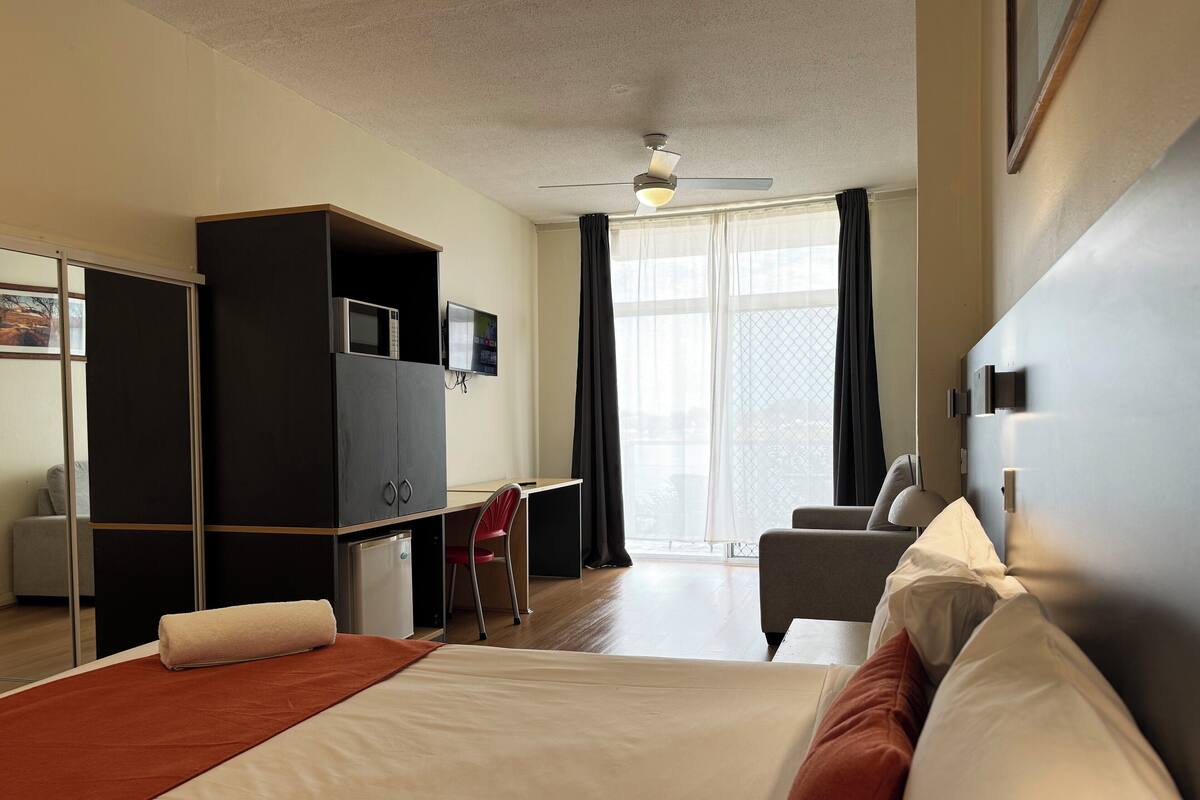 Standardværelse - 1 soveværelse | Premium-sengetøj, individuel indretning, skrivebord