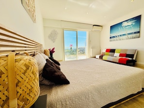 WiFi, bed sheets