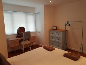 2 bedrooms, iron/ironing board, travel cot, WiFi