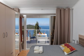 Apartment (One-Bedroom Apartment with Terrace) | 1 bedroom