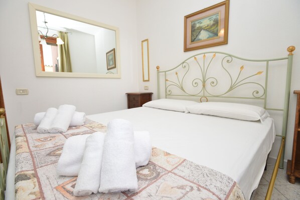 Apartment, 1 Schlafzimmer | 1 Schlafzimmer, kostenloses WLAN, Bettwäsche