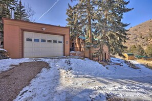Exterior - Cozy CO Rocky Mountain Retreat Near Pikes Peak! (Green Mountain Falls)