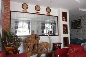 Ruang duduk lobi