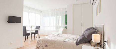 1 chambre, fer et planche à repasser, Wi-Fi, draps fournis