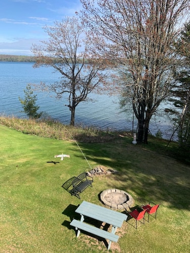 Annex No. 1 DePerrys | On Lake Superior Shoreline