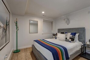 4 室のベッドルーム、アイロン / アイロン台、WiFi (無料)、ベッドシーツ