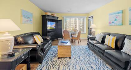 Beautiful Luxury Condo 1.5 blocks from Oceanfront, private parking and a pool.