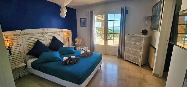 4 dormitorios, tabla de planchar con plancha, wifi gratis y ropa de cama