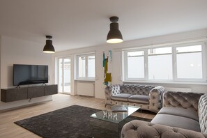 Télévision, chaîne hi-fi