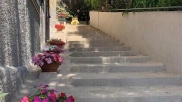 Enceinte de lâhĂ©bergement