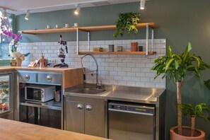 Mini-fridge - Nika Otel & Cafe (Istanbul)