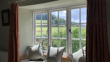 Deluxe Double Room | Hill view