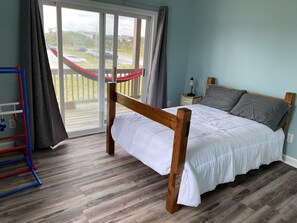 4 bedrooms, memory-foam beds, iron/ironing board, WiFi