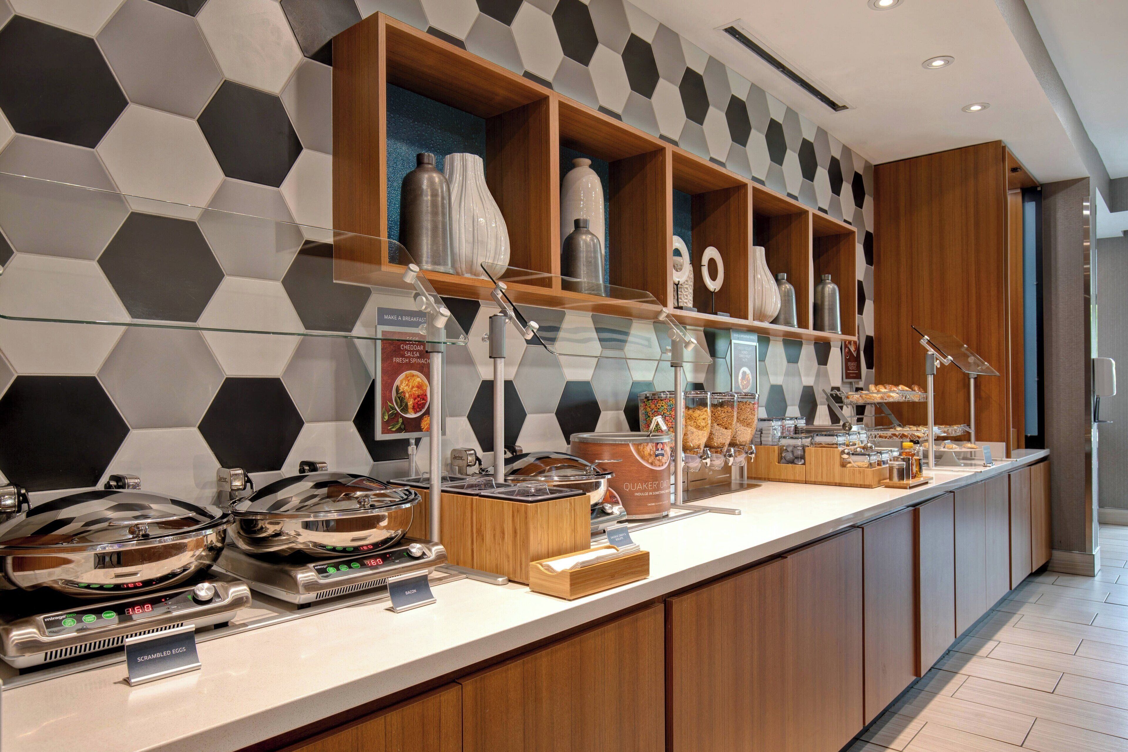 free daily continental breakfast