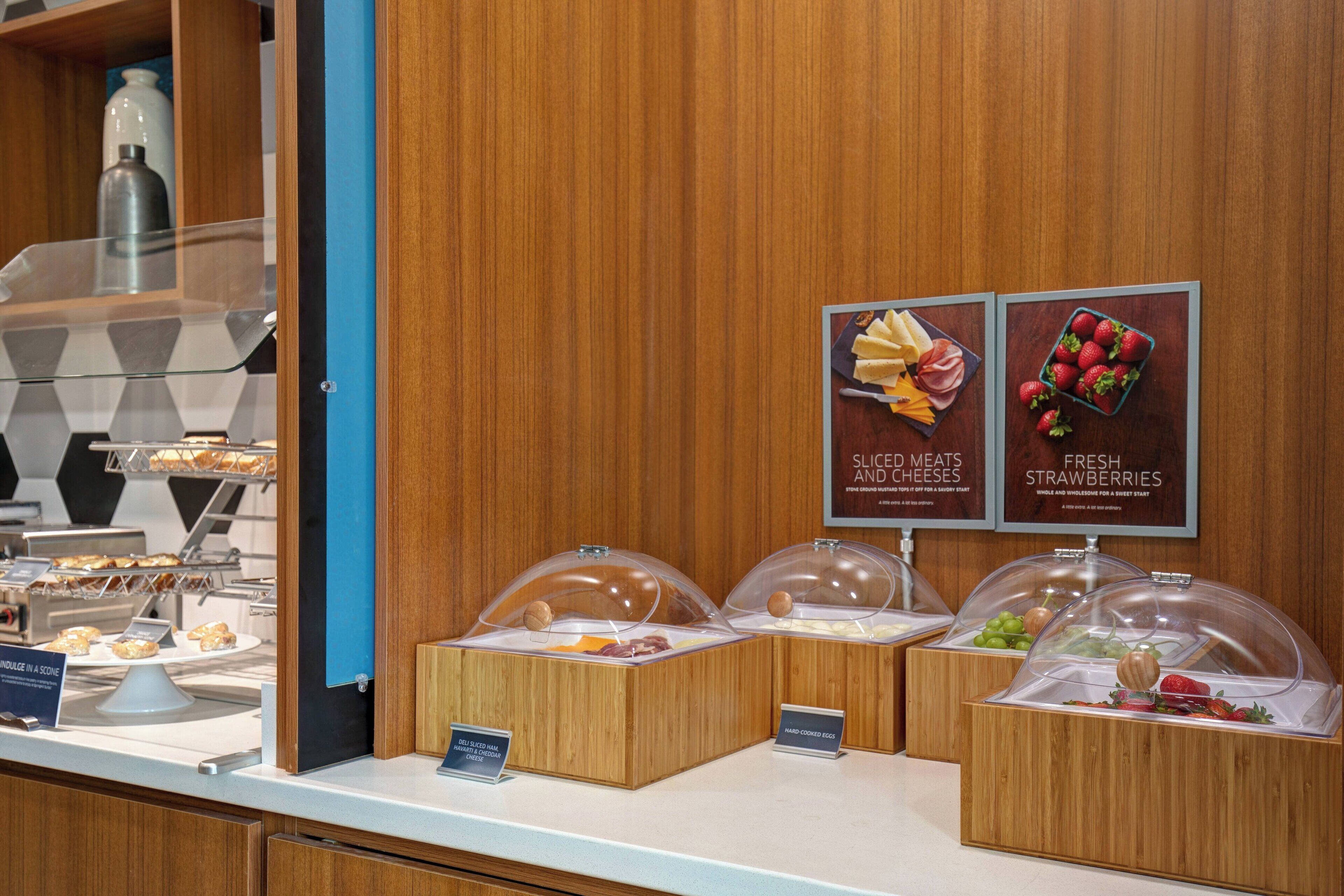 free daily continental breakfast