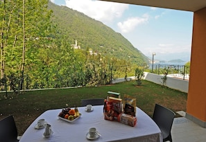 Apartamento familiar, 1 habitación, junto a la montaña (Residence Eden Azalea 1) | Vistas a la montaña