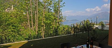 Familienapartment, Mehrere Schlafzimmer, Bergseite (Residence Eden Azalea 2) | Blick auf die Berge