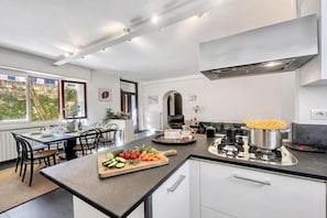 Familjelägenhet - 3 sovrum - mikrovågsugn (Menaggio 57) | Restauranger