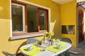 Outdoor dining - Menaggio 57 (Menaggio)