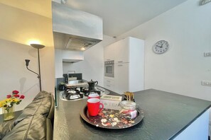 Appartamento familiare, 3 camere da letto (Menaggio 57) | Cucina privata | Microonde, forno, piano cottura, lavastoviglie