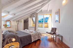 Villa Standard, 4 chambres, balcon (Villa Tremezzo) | 4 chambres, fer et planche à repasser, Wi-Fi gratuit, draps fournis