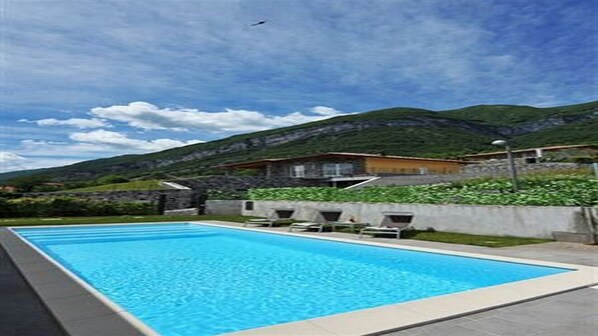 Seasonal outdoor pool - Villa Tremezzo (Tremezzina)