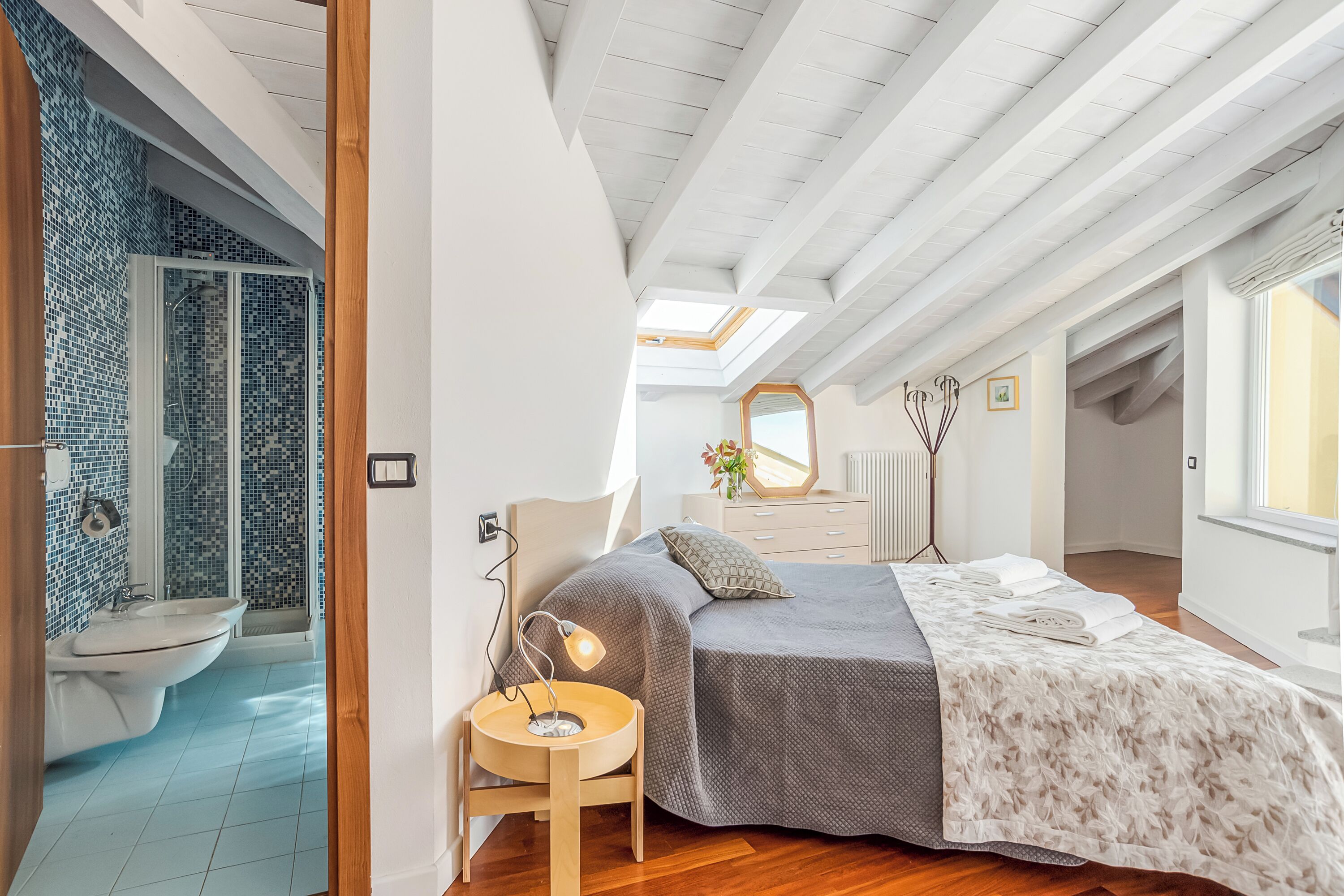 Villa estándar, varias habitaciones (Villa Tremezzo) | 4 dormitorios, tabla de planchar con plancha, wifi gratis y ropa de cama