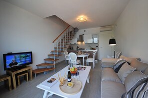 Appartement Familial, plusieurs lits, côté montagne (Bellano Perla Apt. 8) | Salle de séjour