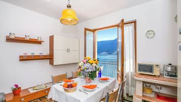 Family Apartment, Multiple Bedrooms (Bella Lake View) | View from room